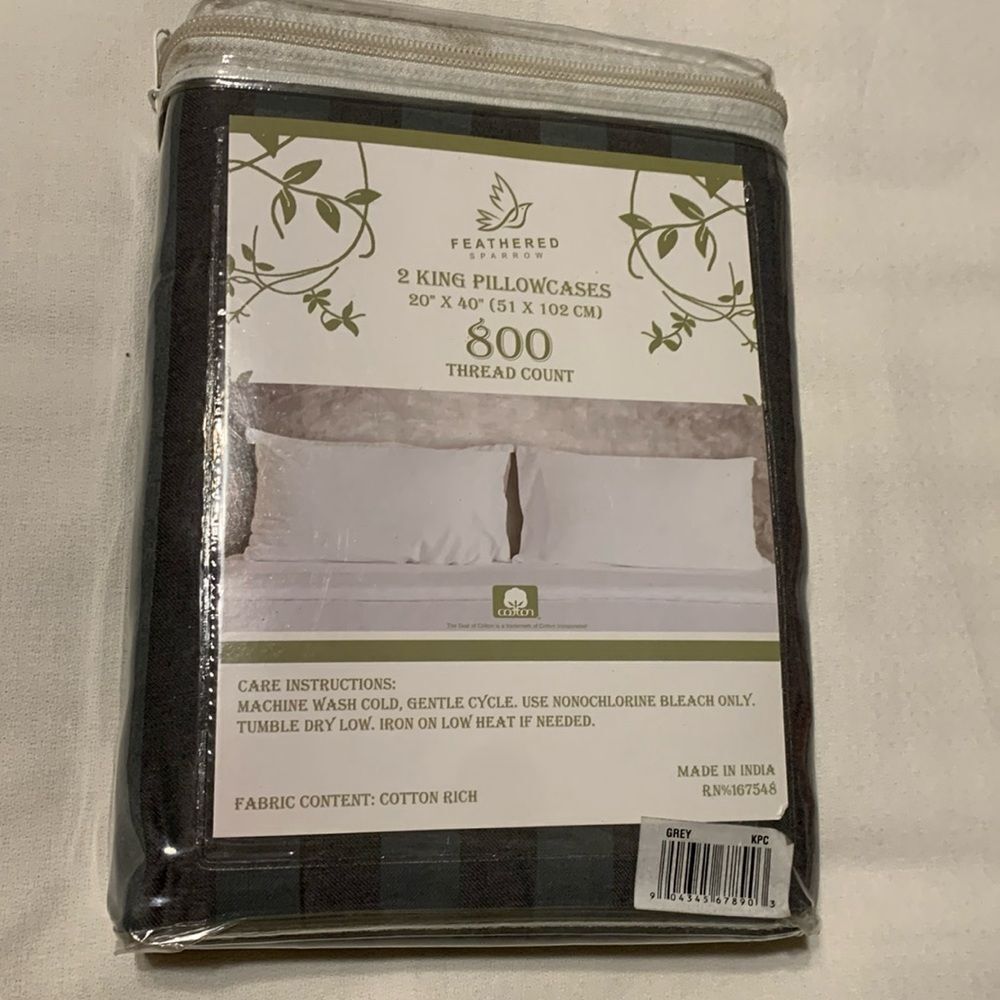 800 Thread Count King-Size Pillow gray pillow cases.